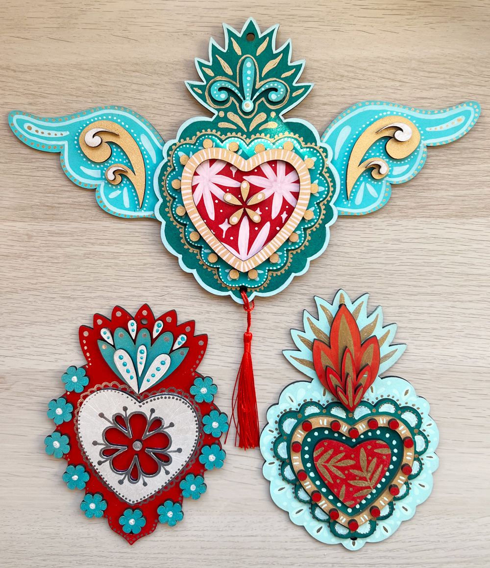 Corazones Mexicanos en madera Pintados a Mano
