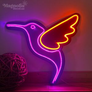 Logos Personalizados: El Taller de Magnolia